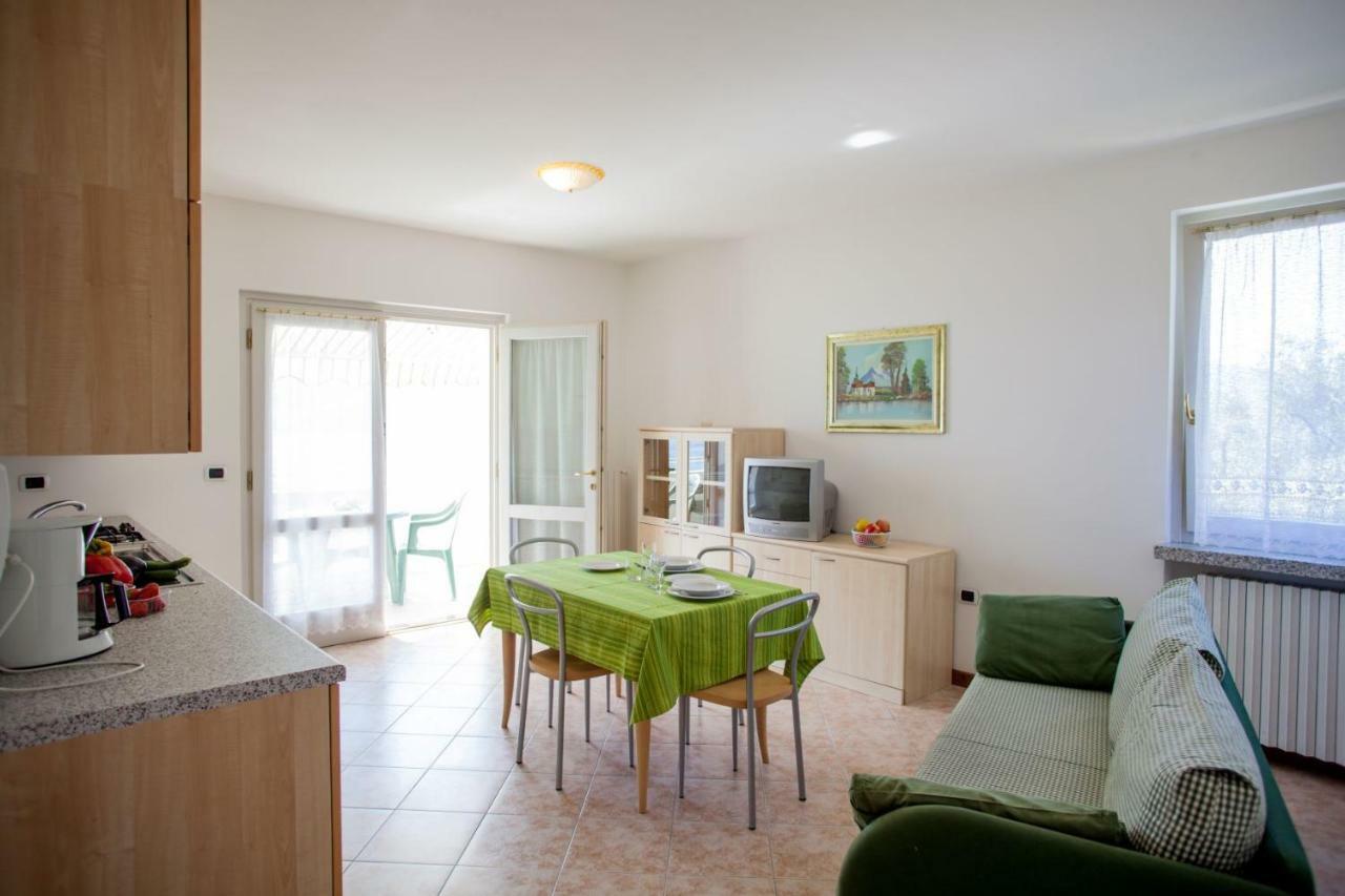 לימונה סול גרדה Residence Villa Aranci מראה חיצוני תמונה