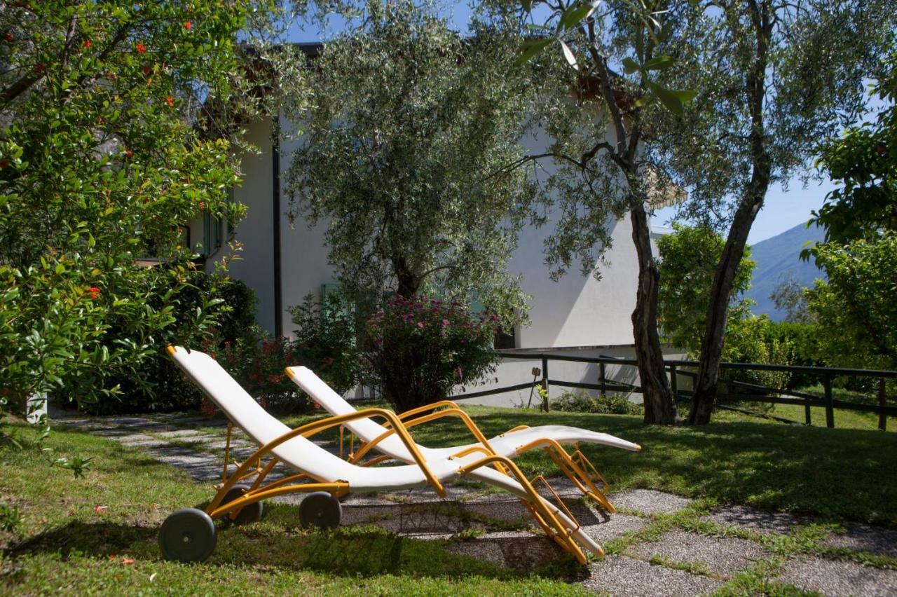 לימונה סול גרדה Residence Villa Aranci מראה חיצוני תמונה